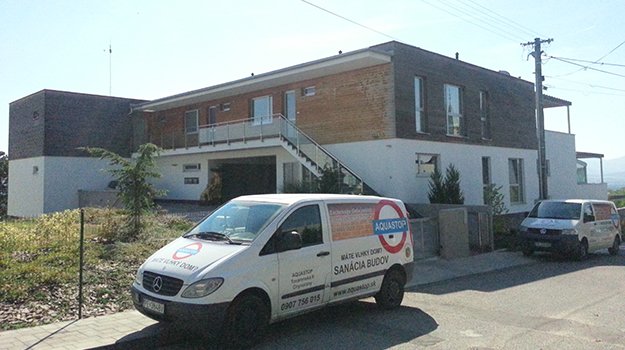 Auto Aquastop pred stvbou realizácie