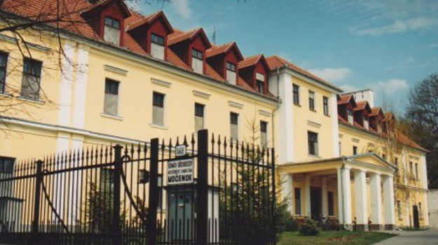 Biskupský kaštieľ Močenok